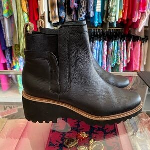 Dolce Vita Huey H2O boots size 11